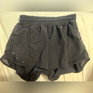 black hotty hot shorts size-6 (logo is worn but can possibly be replaced)
